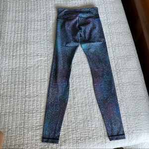 Lululemon full length wunder under in flashback static powder pink kayak blue